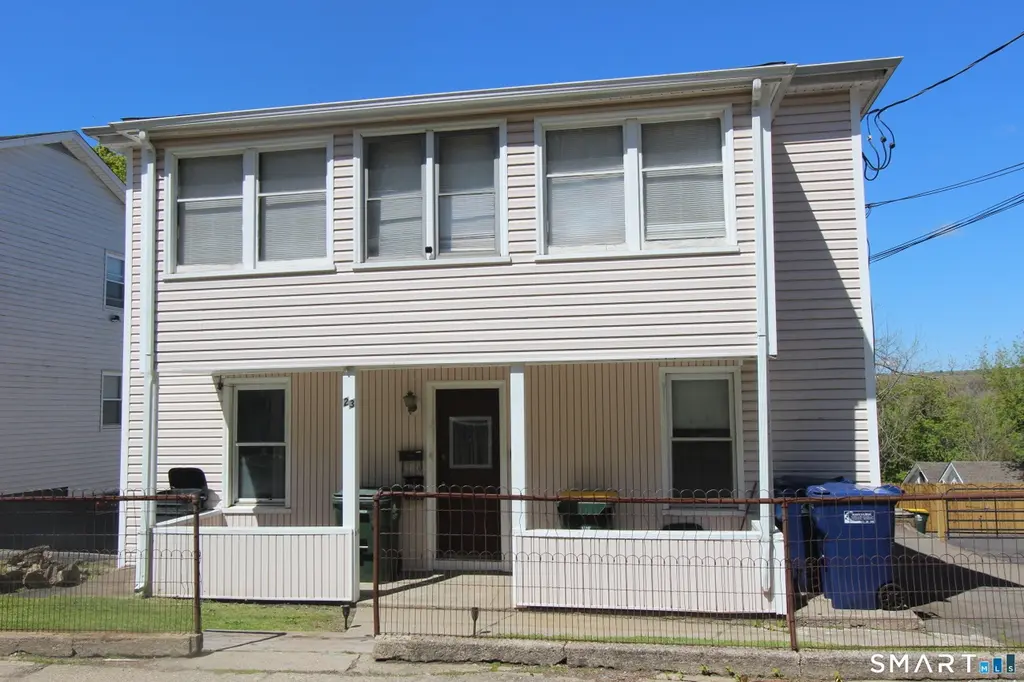 23 N Spring St