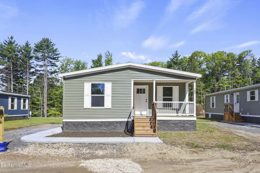 395 Cheshire Rd #102