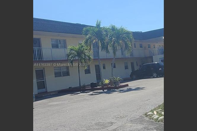 19305 NE 2 Ave #2323