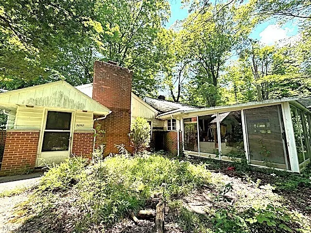 2092 Holmes Dr