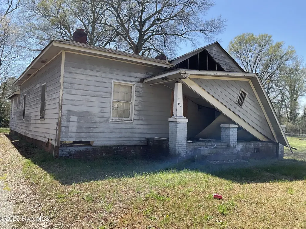1013 Drew St