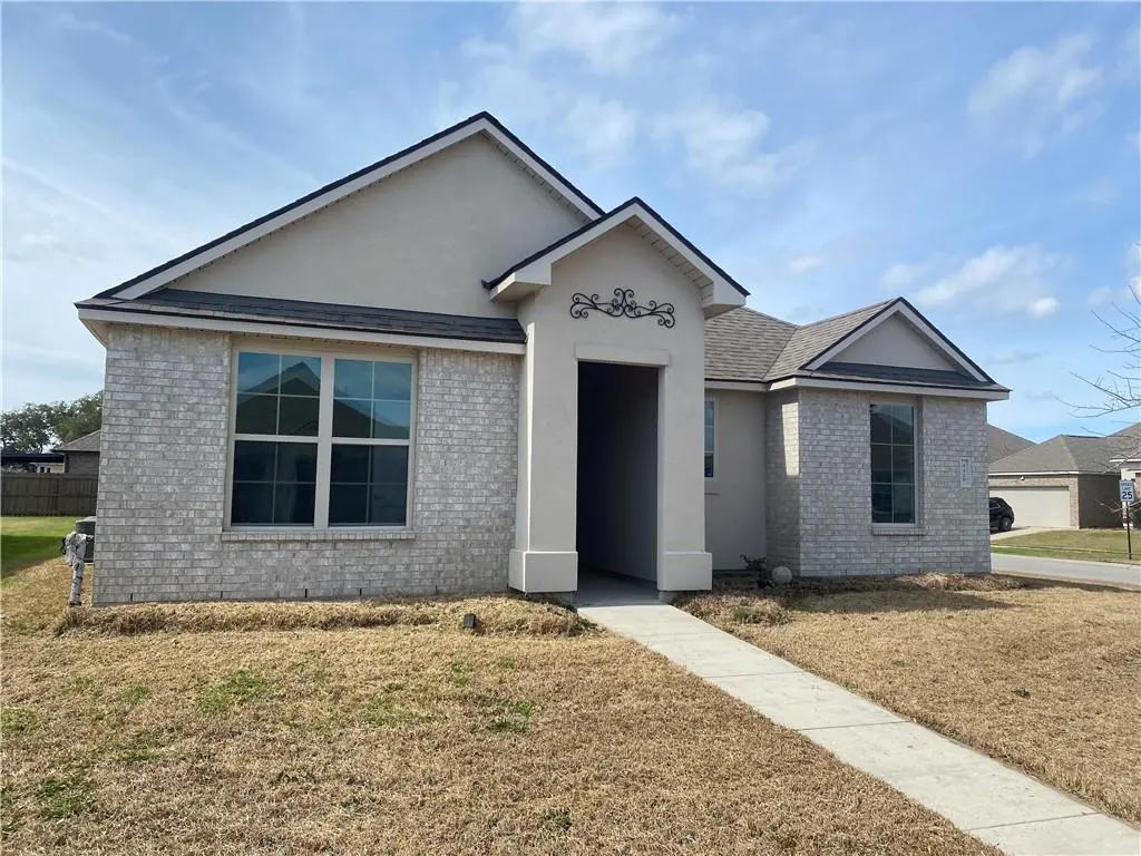 4429 Marais River Dr