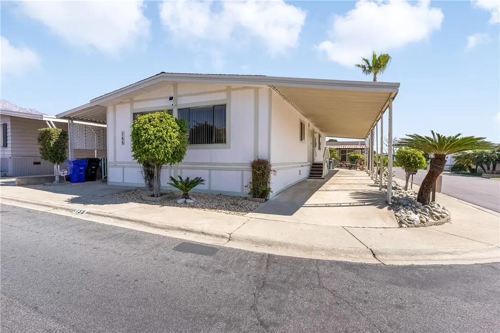 929 E Foothill Blvd #155