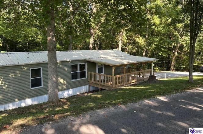 84 Lakeview Dr