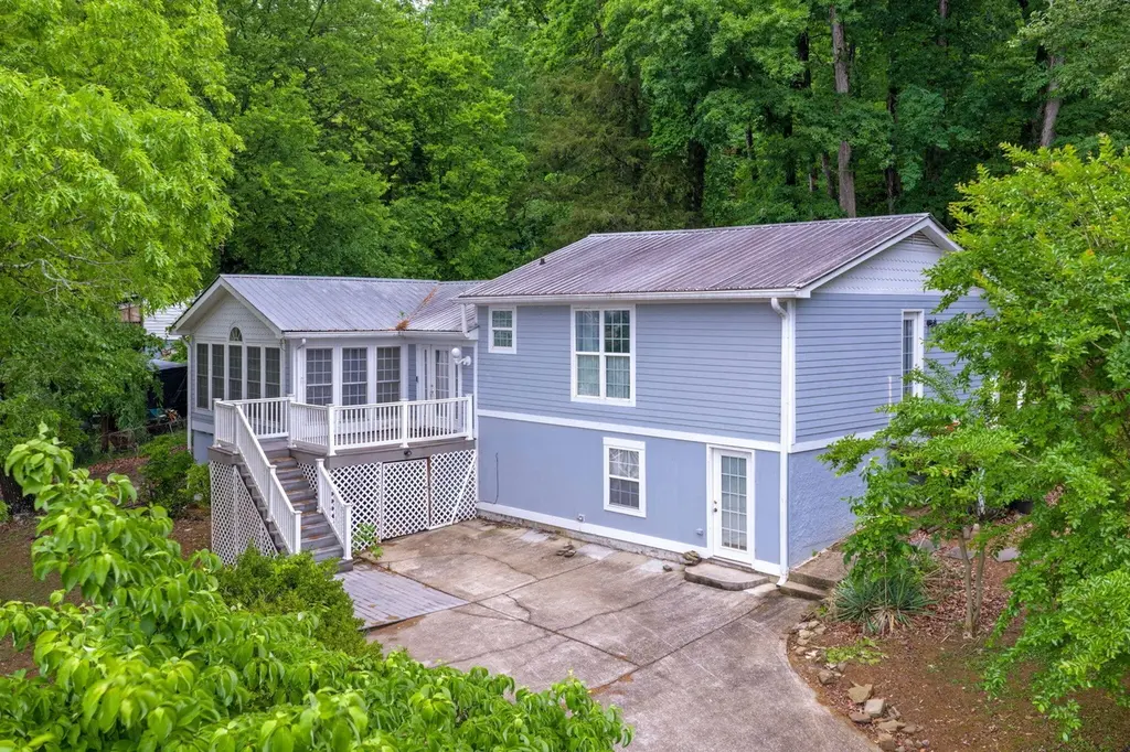 9114 Harrison Bay Rd