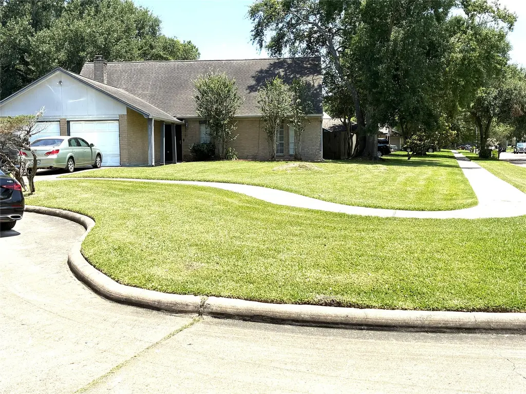 3259 Hunters Glen Dr