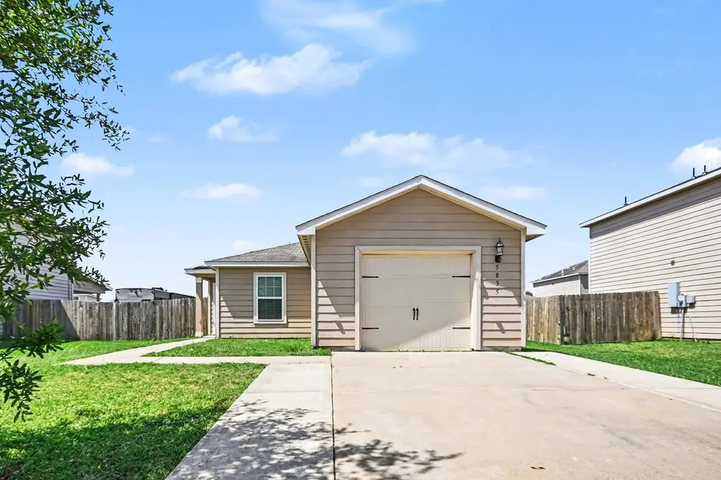 5835 Golden Cove Rd