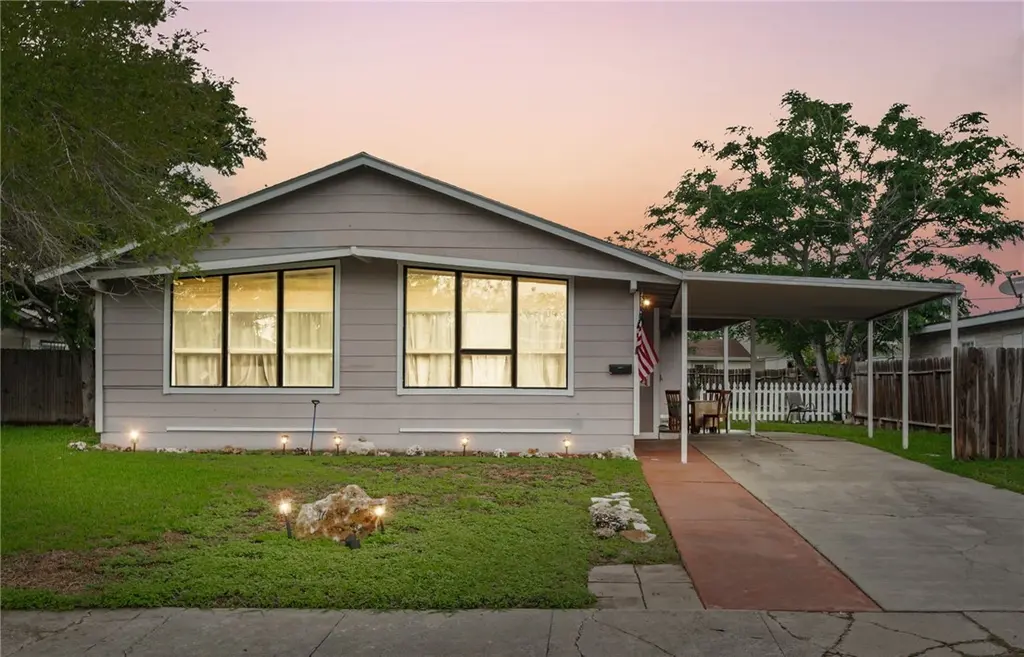 1645 Brentwood Dr