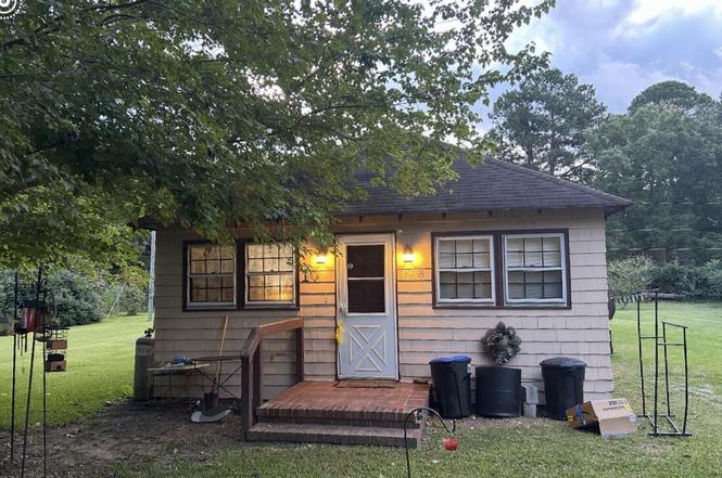 108 Ruths Ln