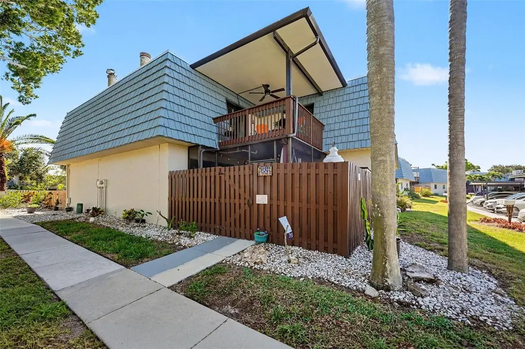 14521 Catalina Cir