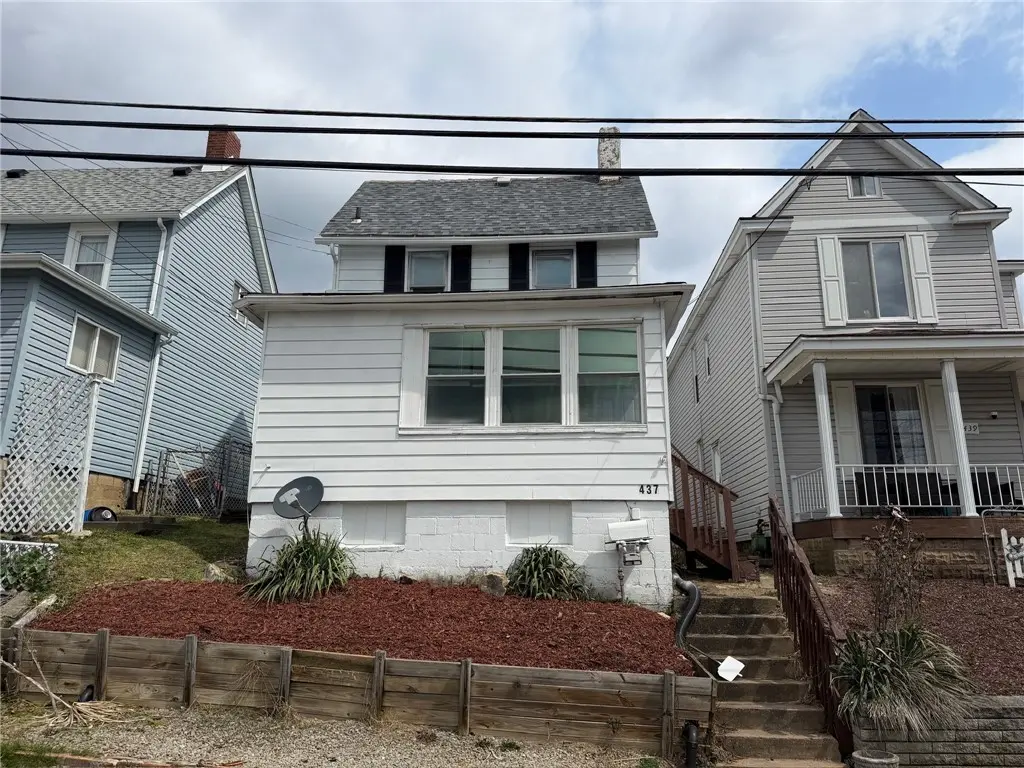 437 Desota St