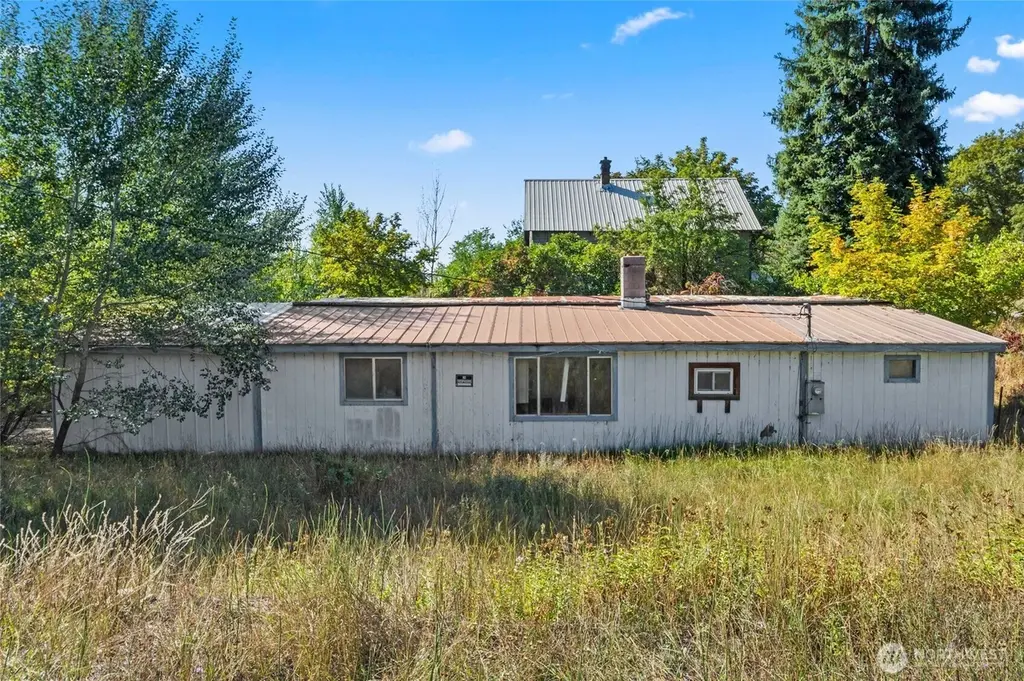 701 Silver Crown Ave