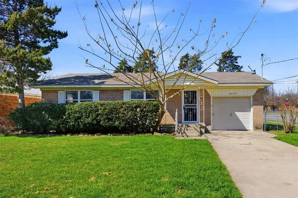 3409 Heather Ln