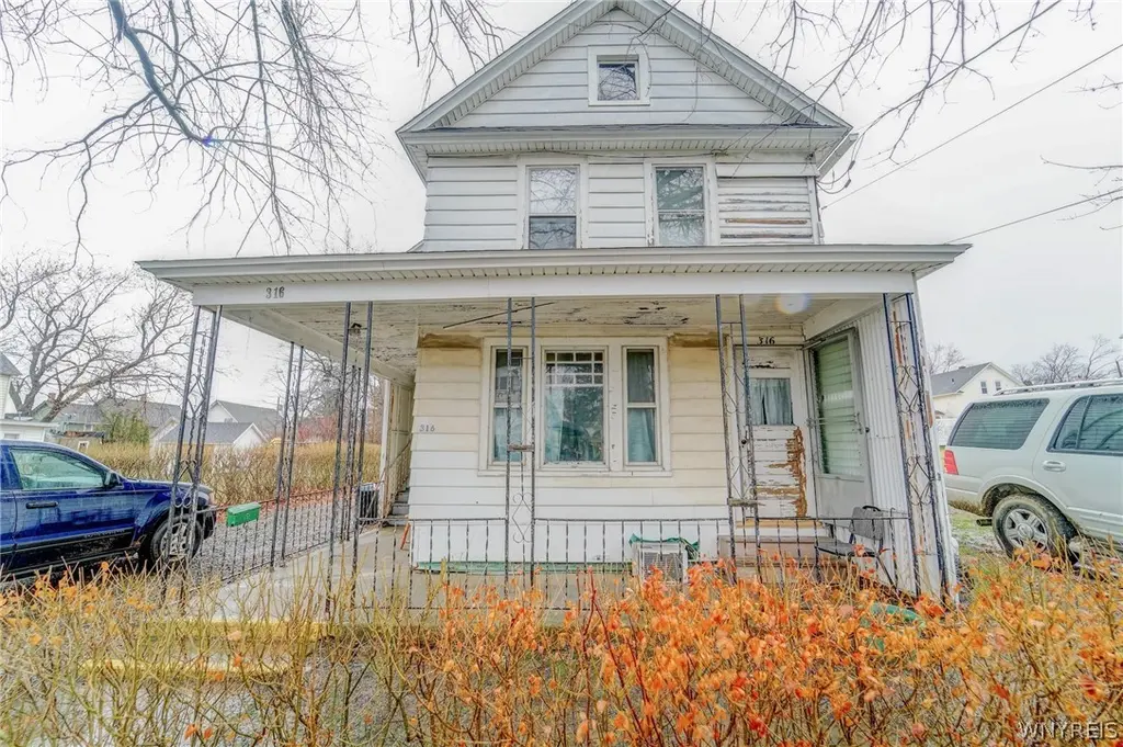 316 Lord St
