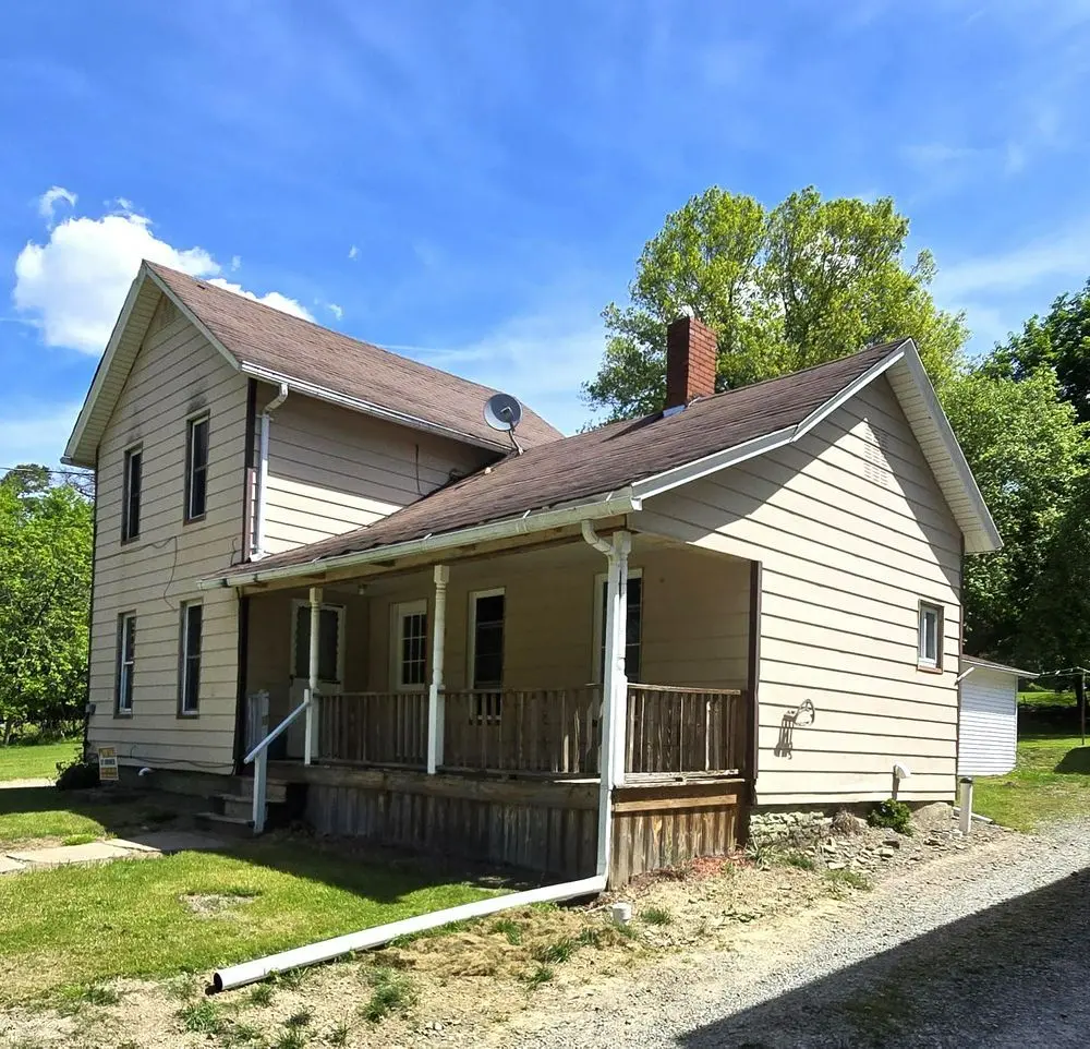 201 Dennis Ave