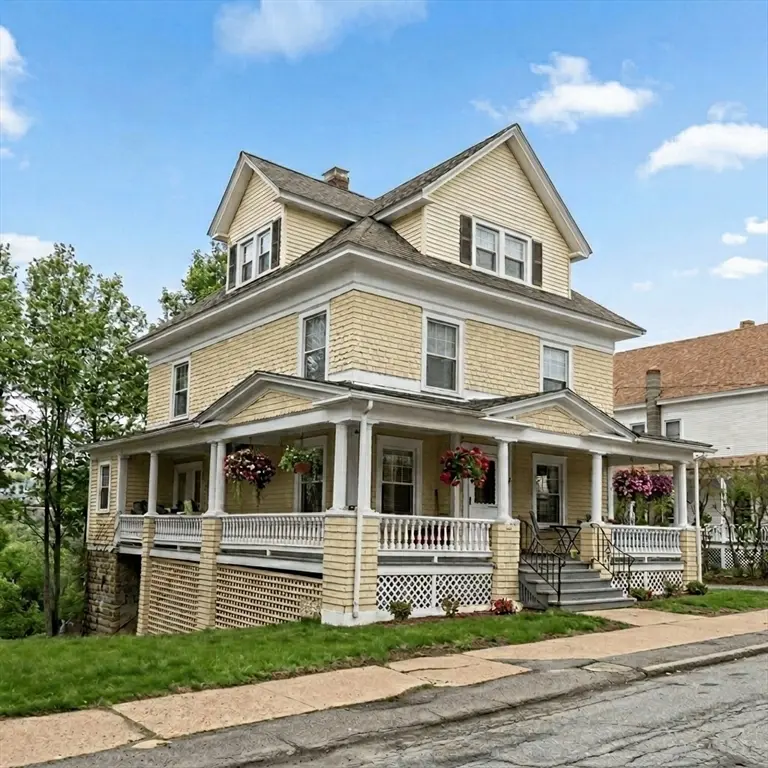 83 Chestnut St