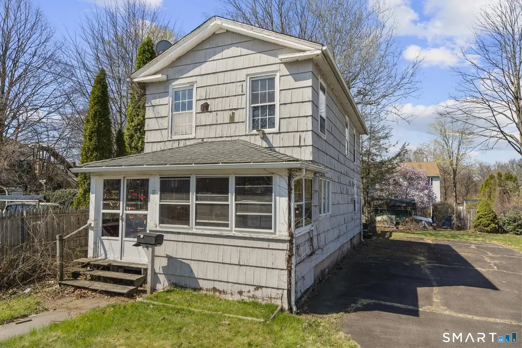 17 Stafford Ave