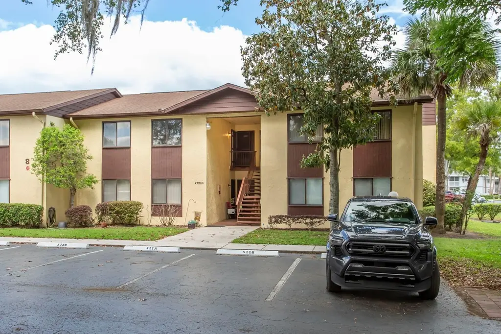 513 Fairways Cir Unit B