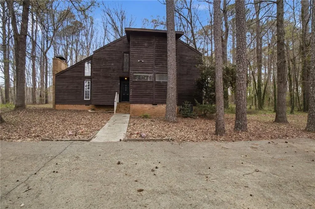 720 Twin Pines Rd