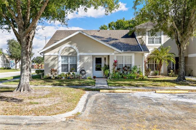 2174 Cypress Bay Blvd
