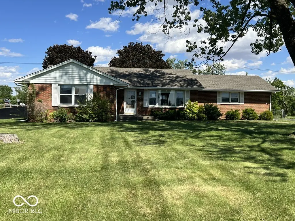 5249 Hickory Rd