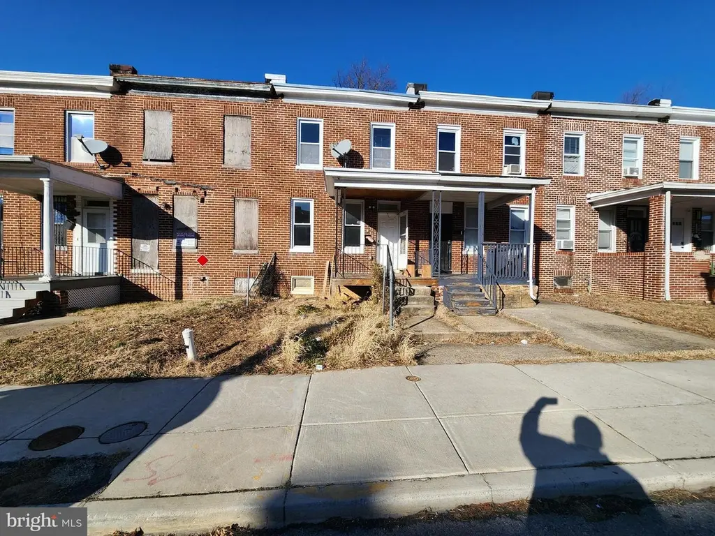 3208 Elmley Ave
