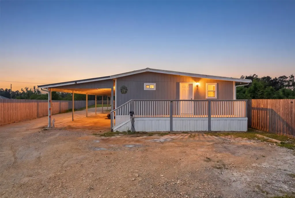 1114 Road 5601