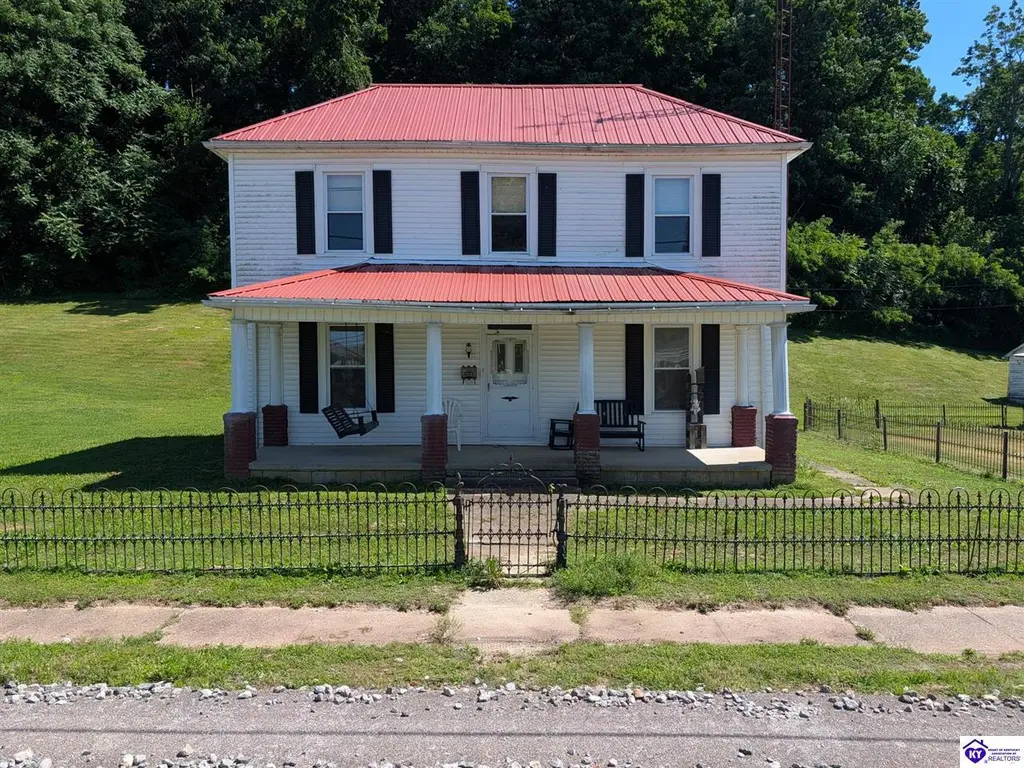 208 W Houston St