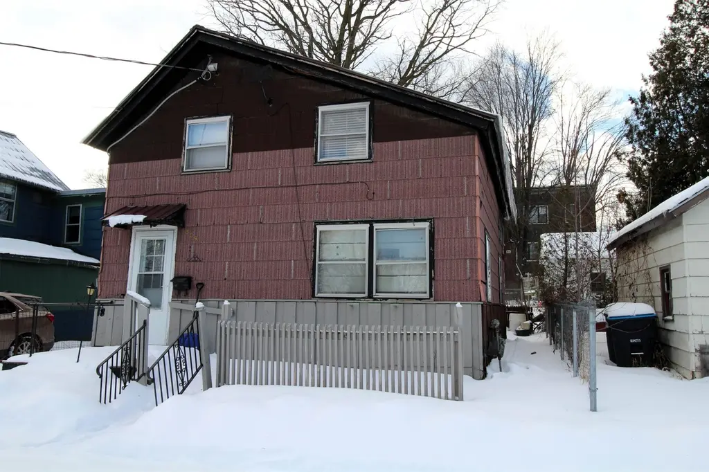 309 Adams Ave