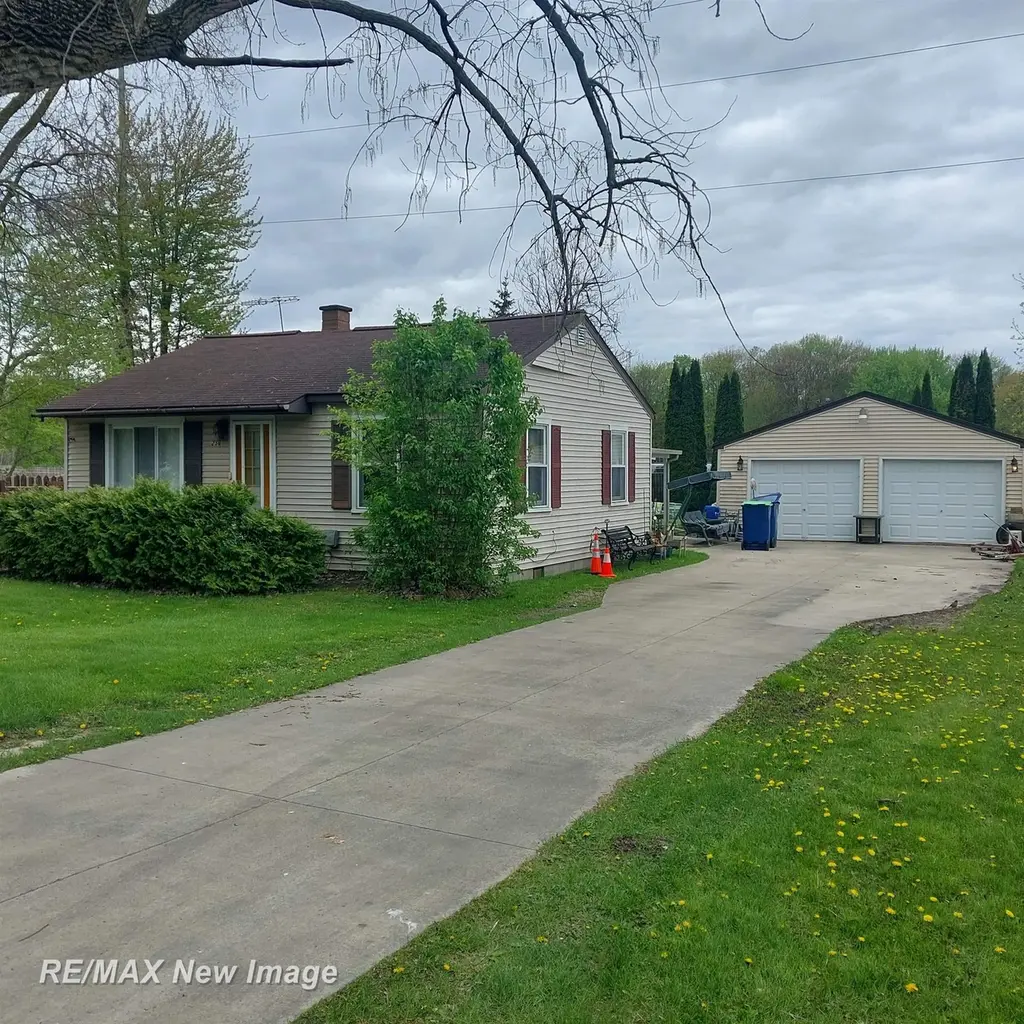 256 Victor Dr
