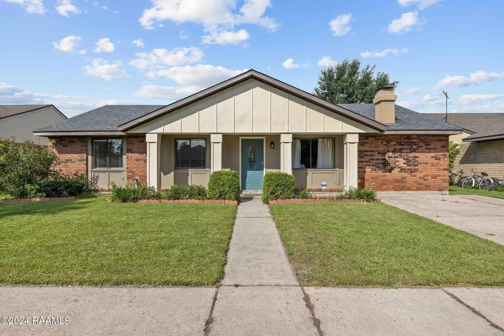 303 Plaza Village Dr