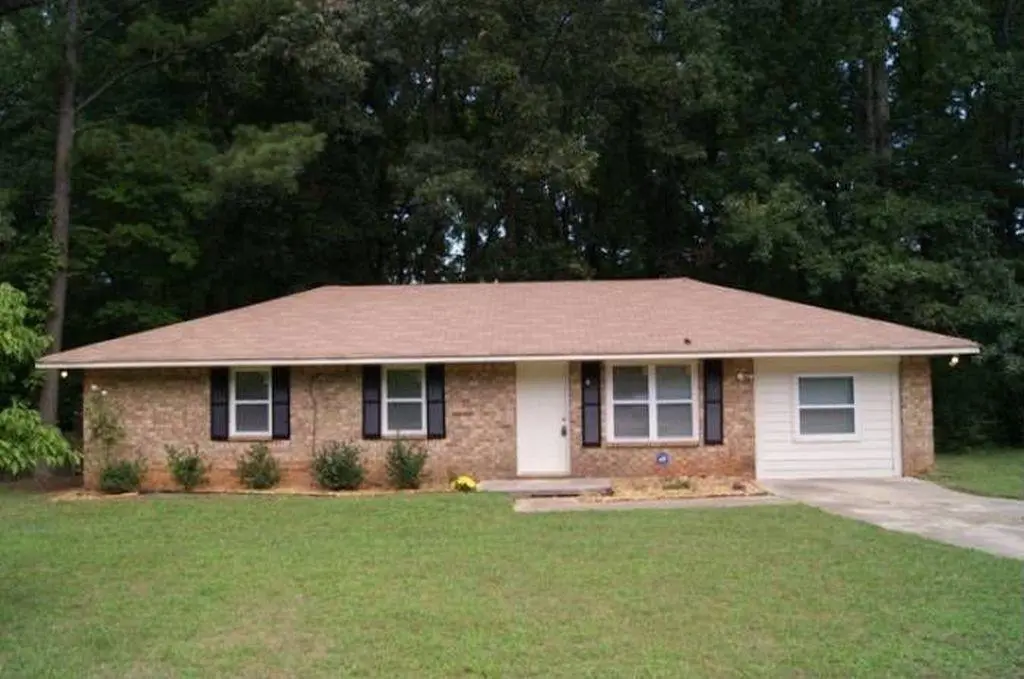 4358 Lincolndale Dr