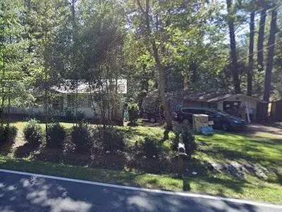 800 E Blackshear Ave