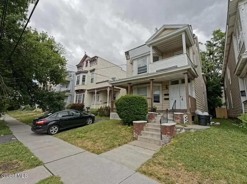 579 Washington Ave