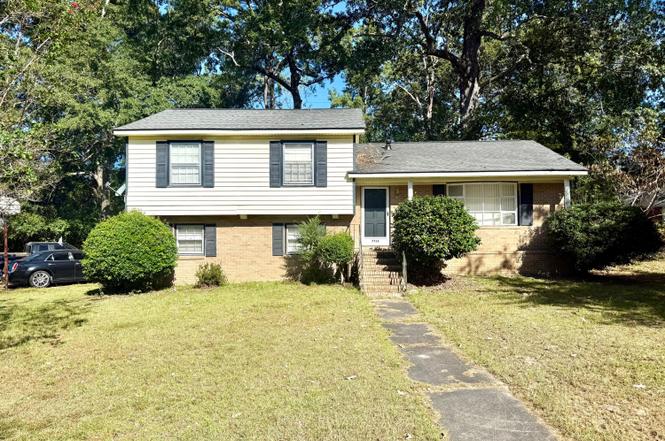 7726 Picardy Pl