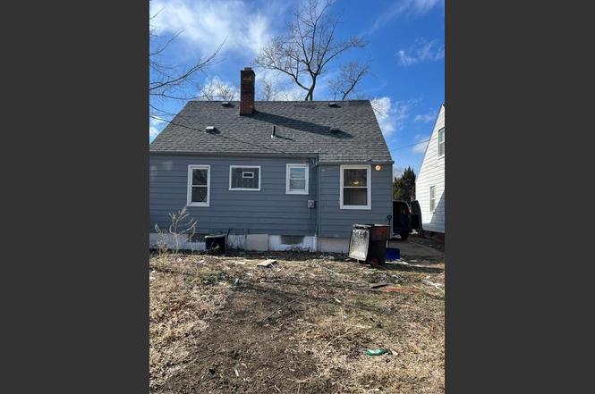 7498 Beaverland