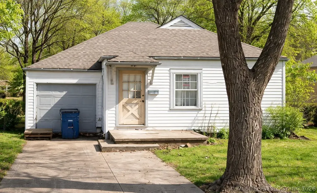 1037 N Florence Ave