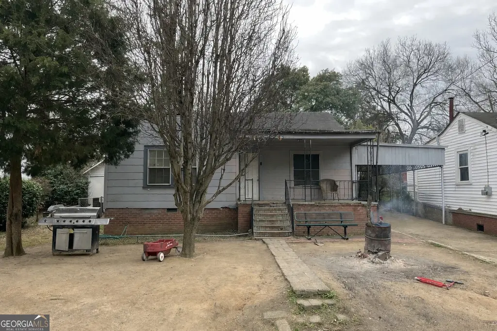 240 23rd Ave