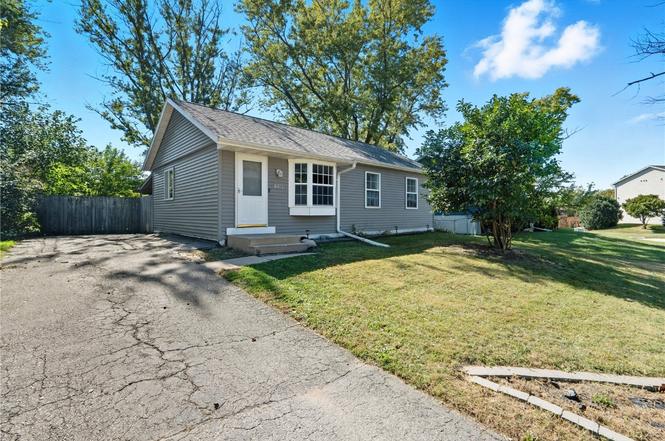 4413 Surrey Ct