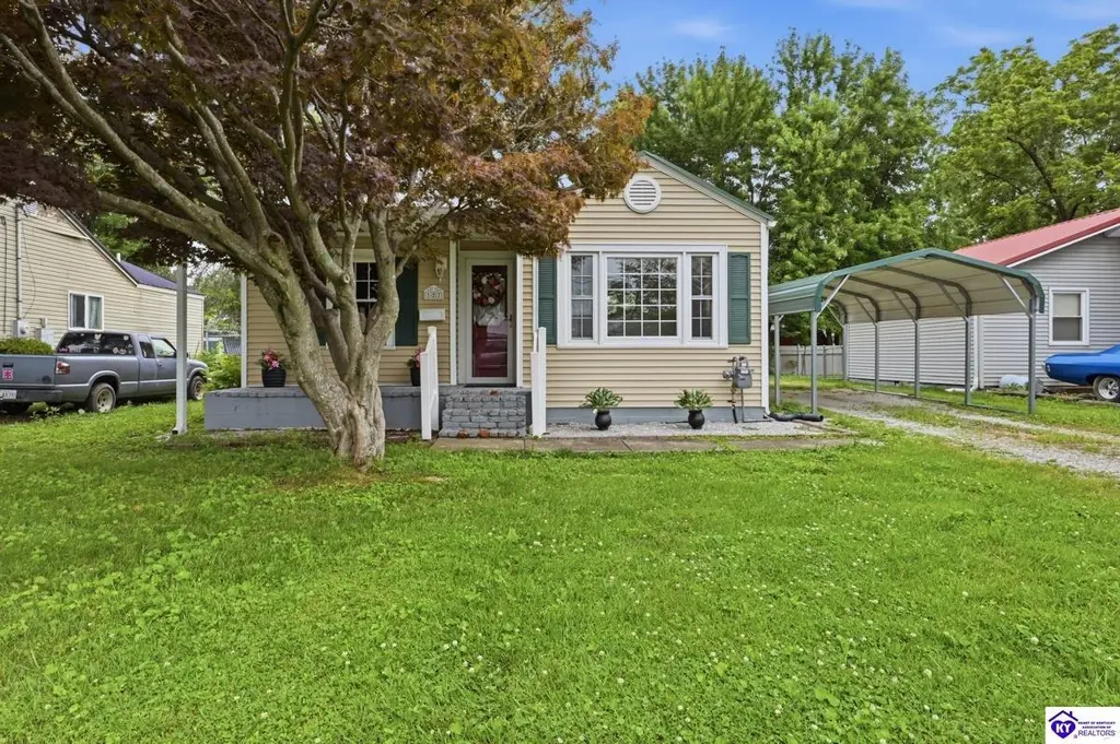 127 Underwood Ave