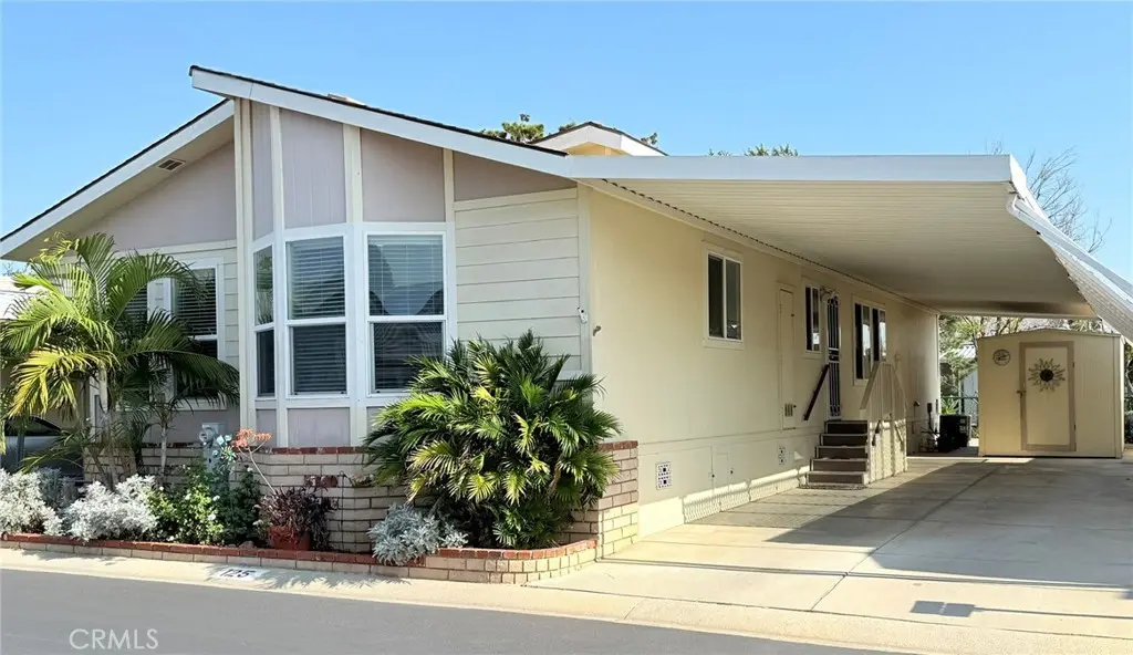 1245 W Cienega Ave #125