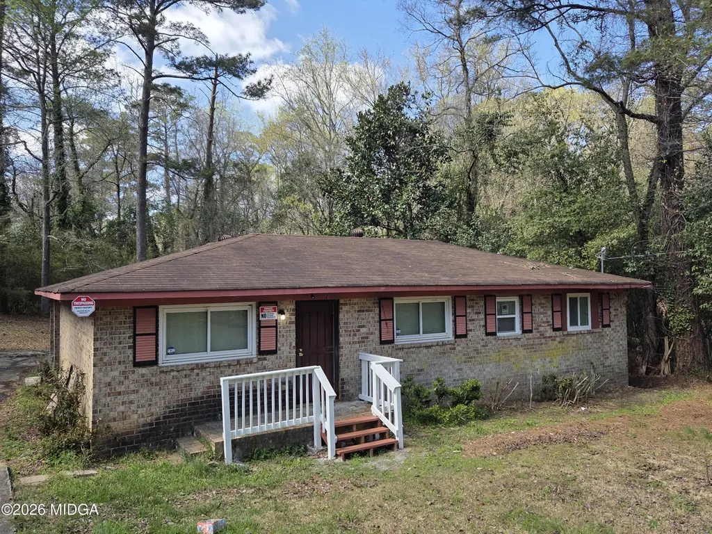 1636 Hamilton Dr
