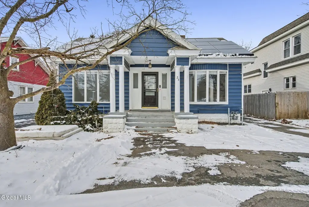 26 Everett Rd