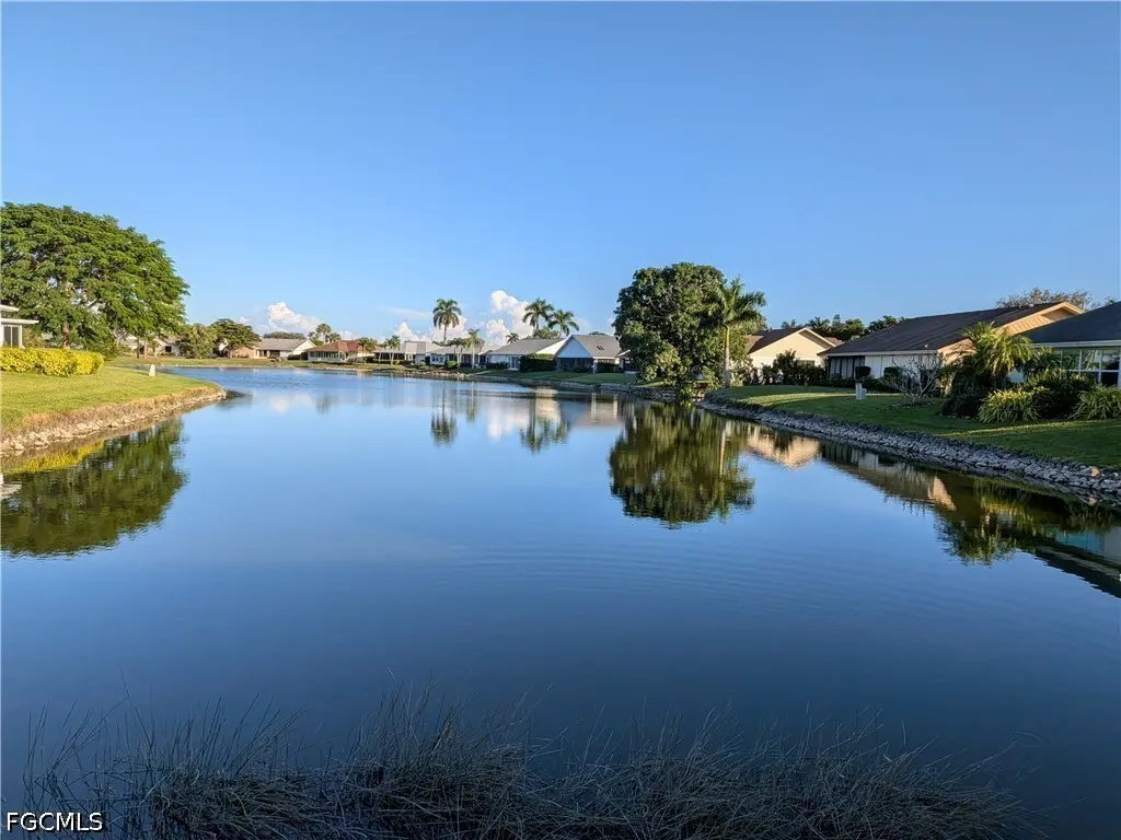 104 Fleur De Lis Ln