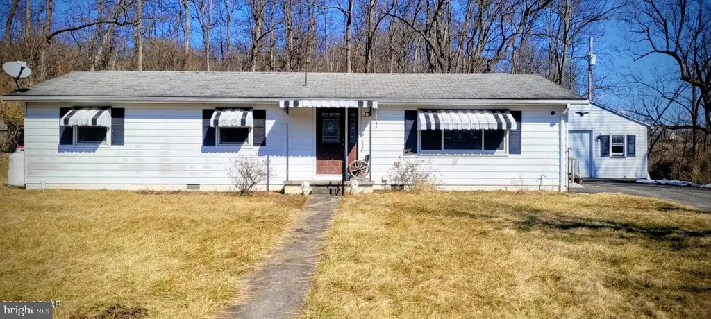137 Firehouse Rd
