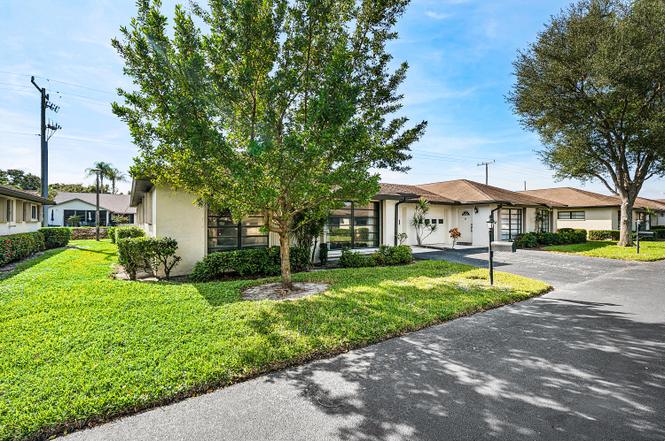 4866 Equestrian Rd Unit A