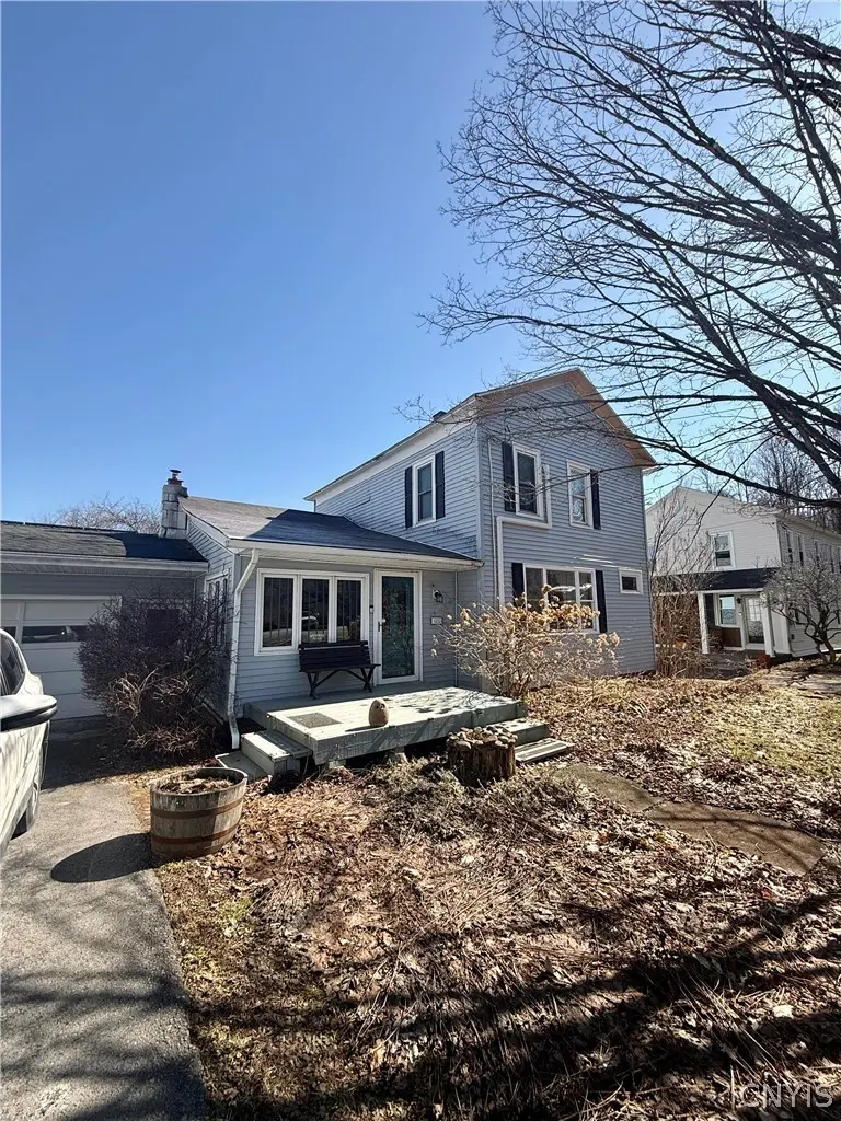 1230 Earlville Rd