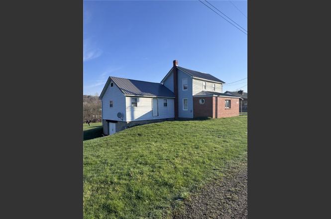 1368 Looker Mountain Trl