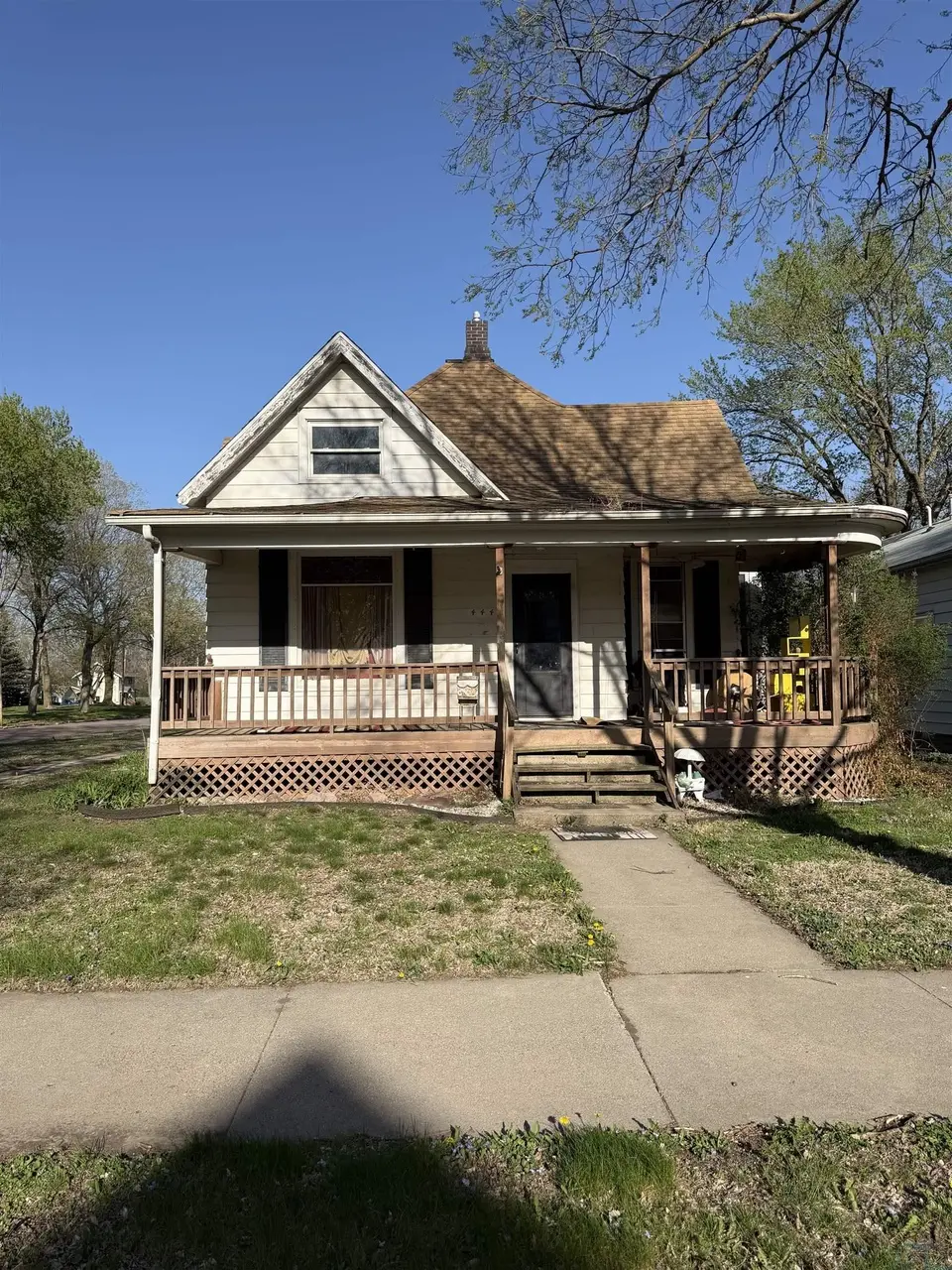444 Sherman Ave