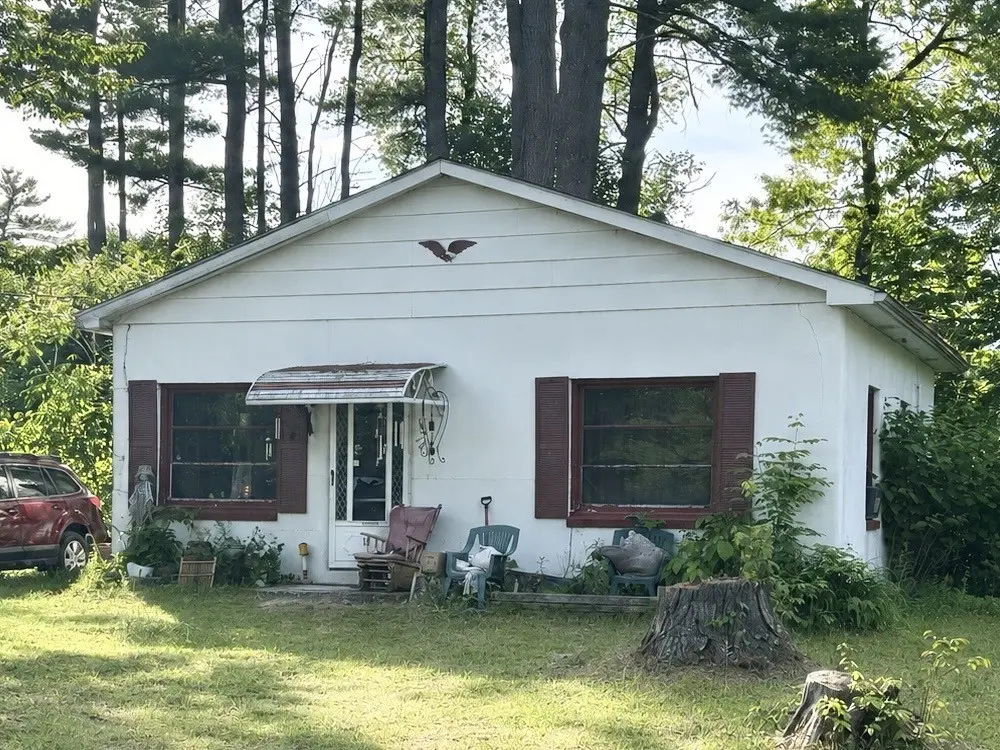 19 Fernwood Ave